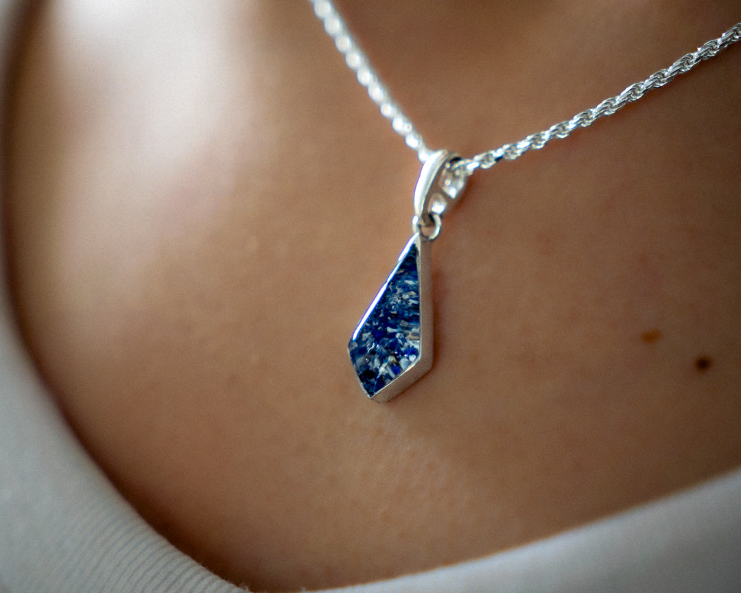 Ashes Kite Pendant Blue
